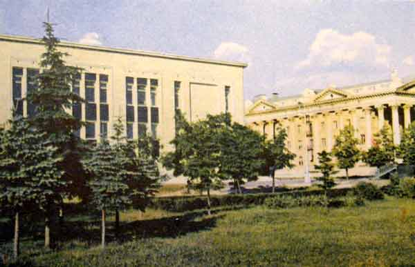 Музей истории Великой Отечественной войны. открытка, 1967 г. Фото А. и М. Ананьиных